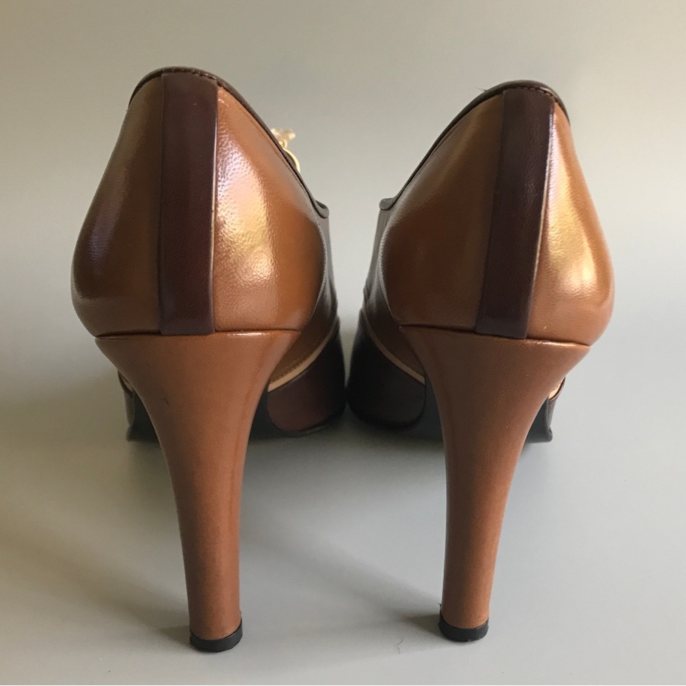 Stuart Weitzman Colorblock Laceup Pump Thailand Style: Dry Kid Size: 7 M - Picture 5 of 13